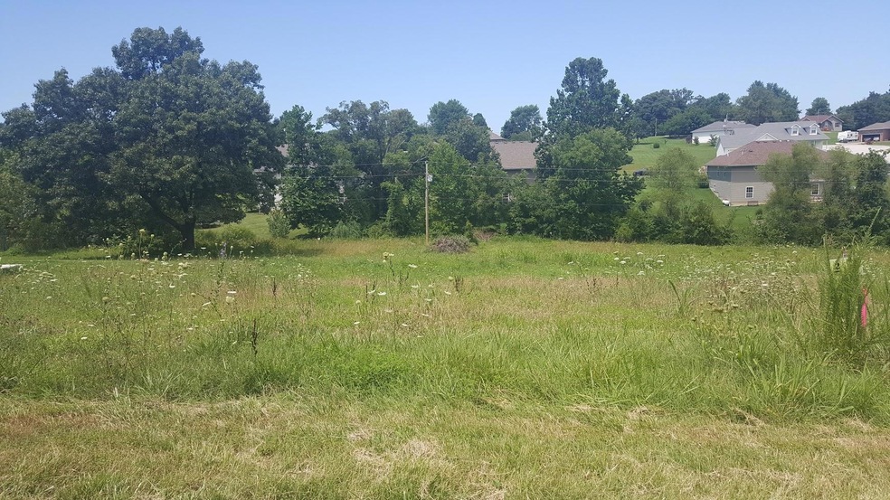 Lot 2