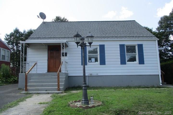107 Macarthur Dr, Waterbury, CT 06704 - photo 1