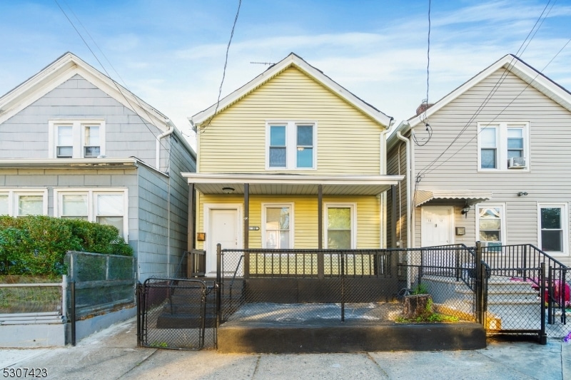 Sold $355,000