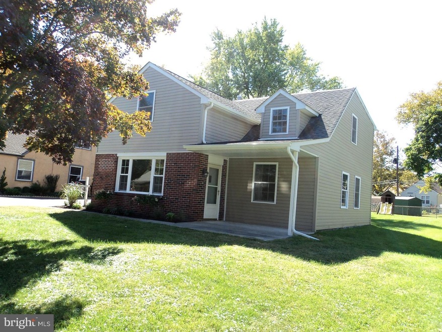 1972 Clearview Ave, Norristown, PA 19403 - photo 1