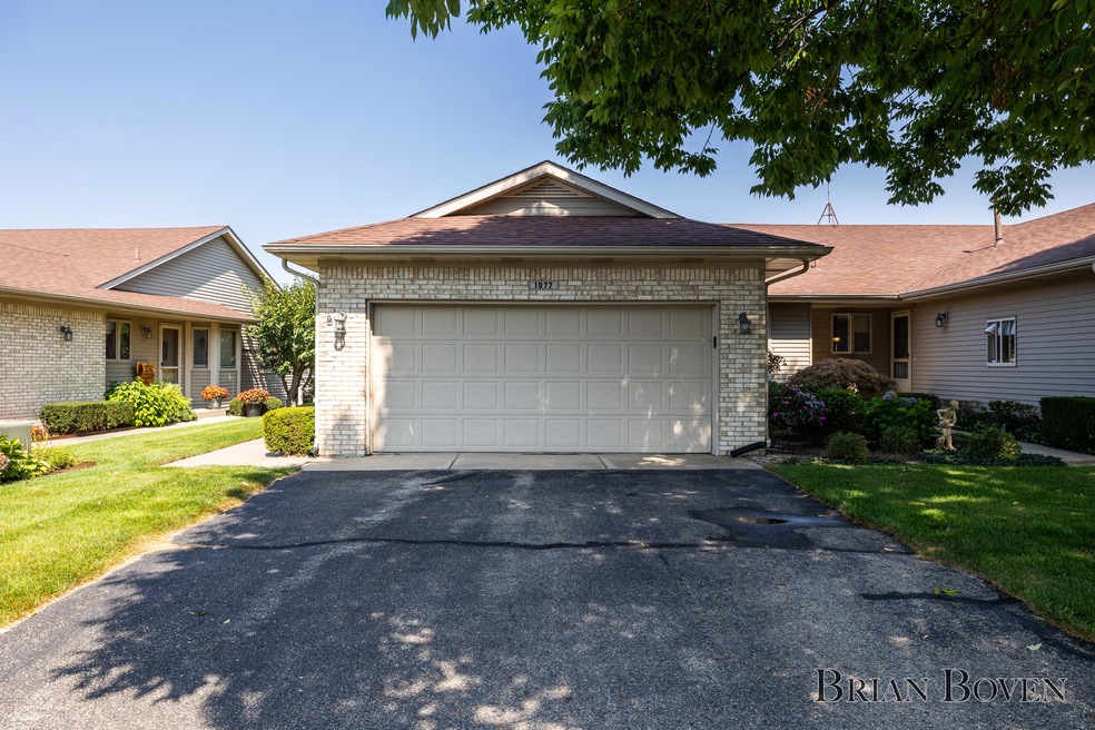 1077 Amber Cove Dr SW, Byron Center, MI 49315 - photo 1