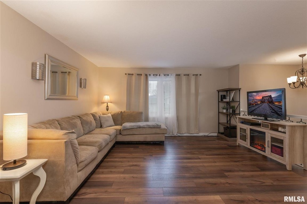 4206 W 13th St, Davenport, IA 52804 - photo 1