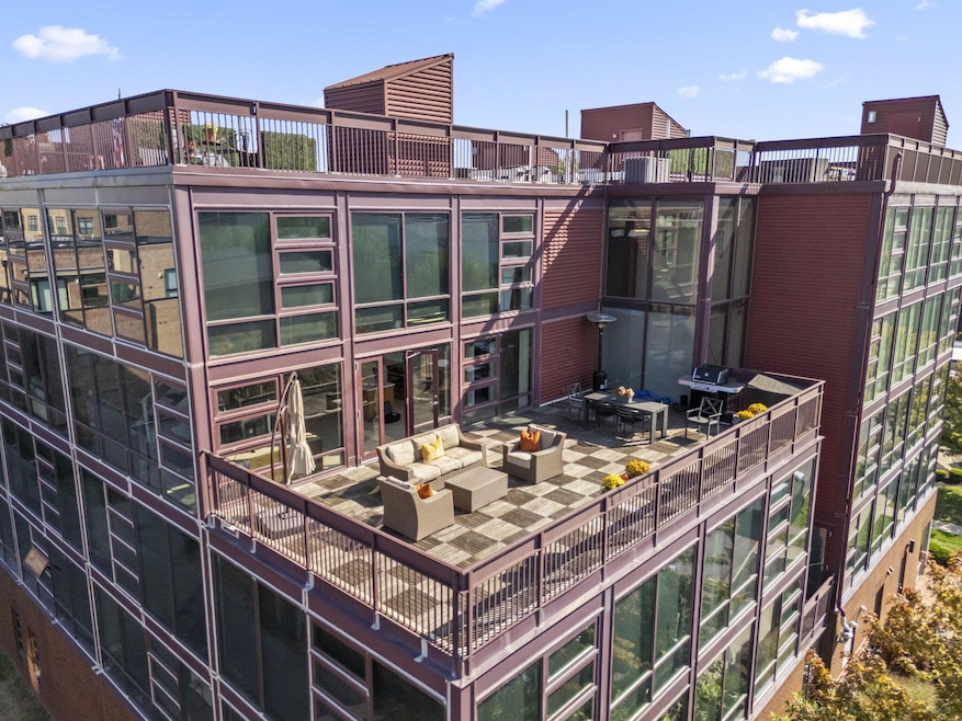 Vetro Lofts unit 302, Columbus, OH 43215 - photo 1