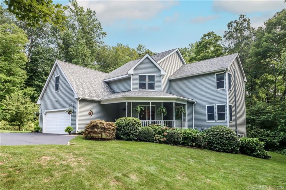 182 Lantern Park Ln N, Southbury, CT 06488 - photo 1