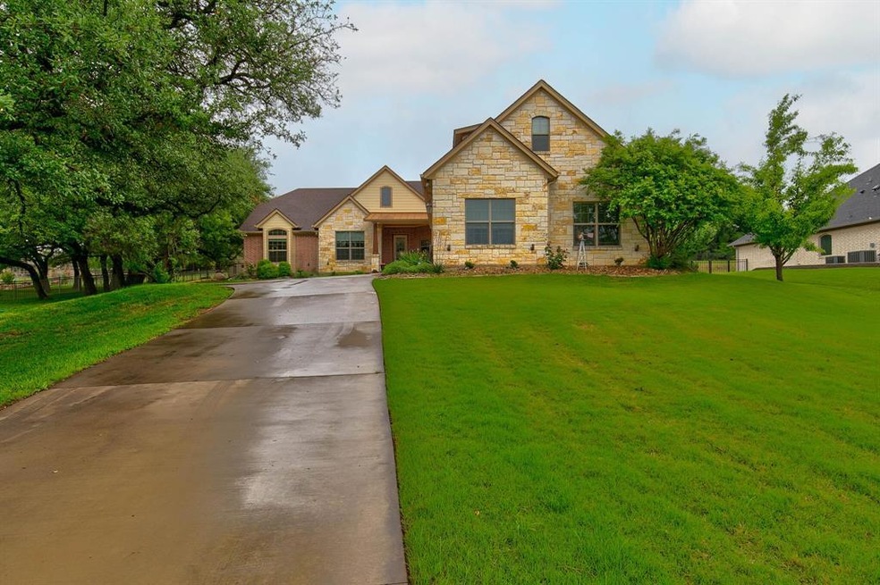 3907 Homestead Ct, Granbury, TX 76049 - photo 1