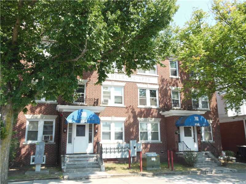 654 Elmwood Ave, Providence, RI 02907 - photo 1