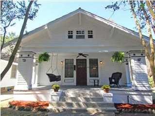 Front Exterior-Great curb appeal! Freshly painted.