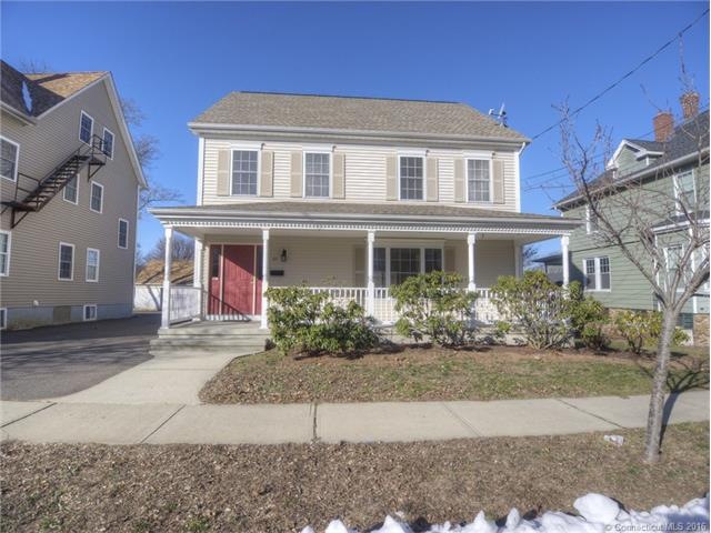 Beautiful, like brand new, colonial has wonderfull