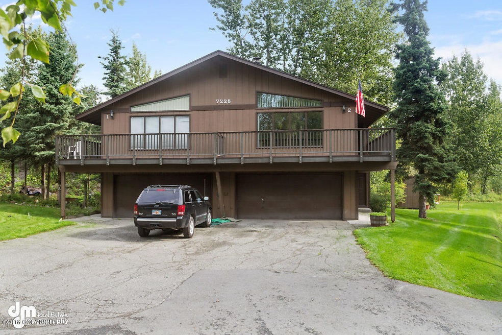 Exterior_DMD_8016-SMALL