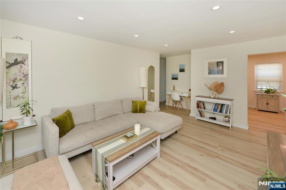 16-02 Plaza Rd unit 1602A, Fair Lawn, NJ 07410 - photo 1