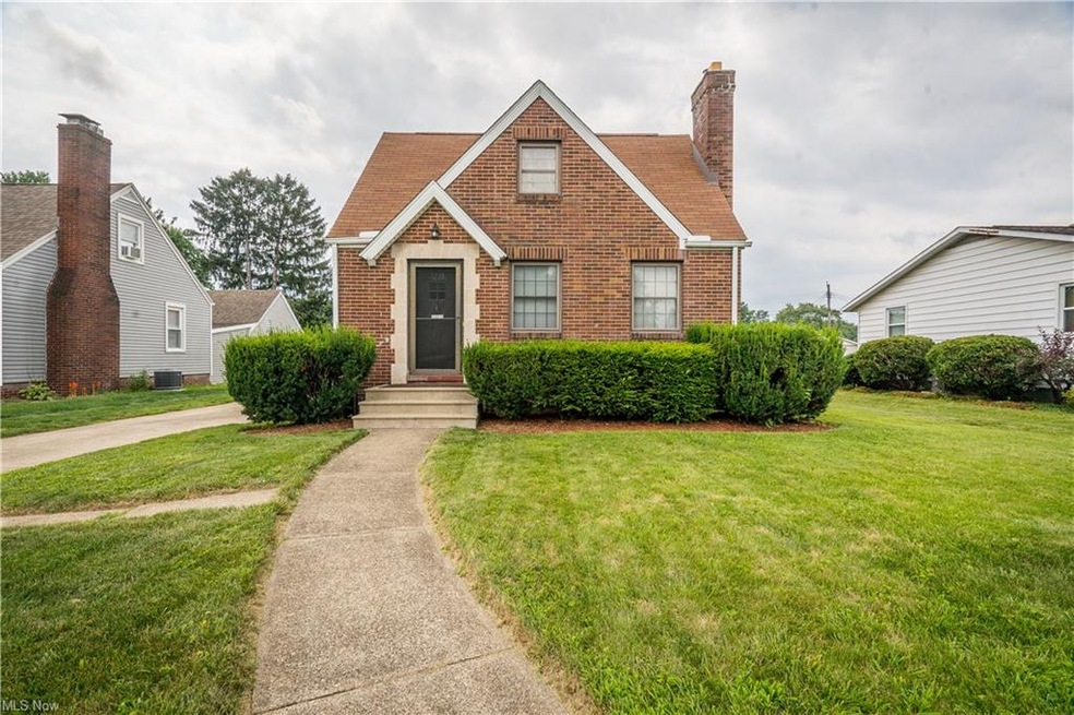 Welcome to 1215 Delverne!