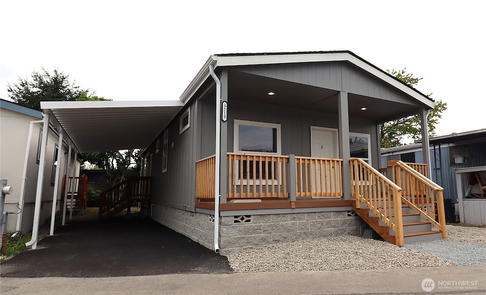 3213 S 182nd Place unit 215, Seatac, WA 98188 - photo 1