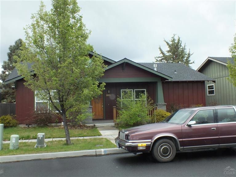 20633 Jayhawk Ln, Bend, OR 97702 - photo 1