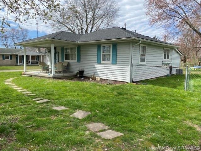 901 Elm St, Otisco, IN 47163 - photo 1