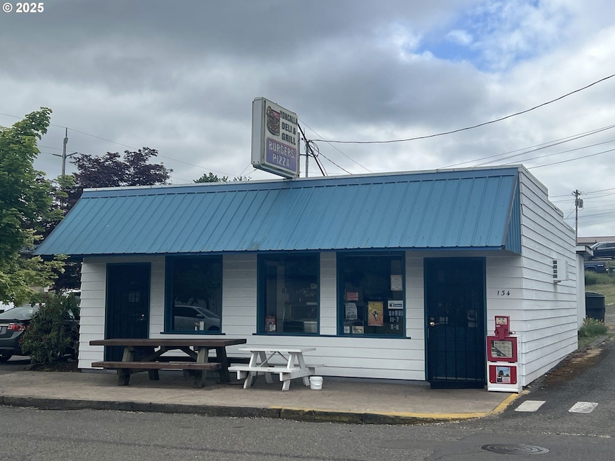 134 Main St, Yoncalla, OR 97499 - photo 1