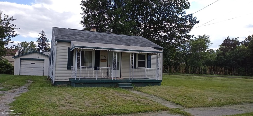 1164 E Home Ave, Flint, MI 48505 - photo 1