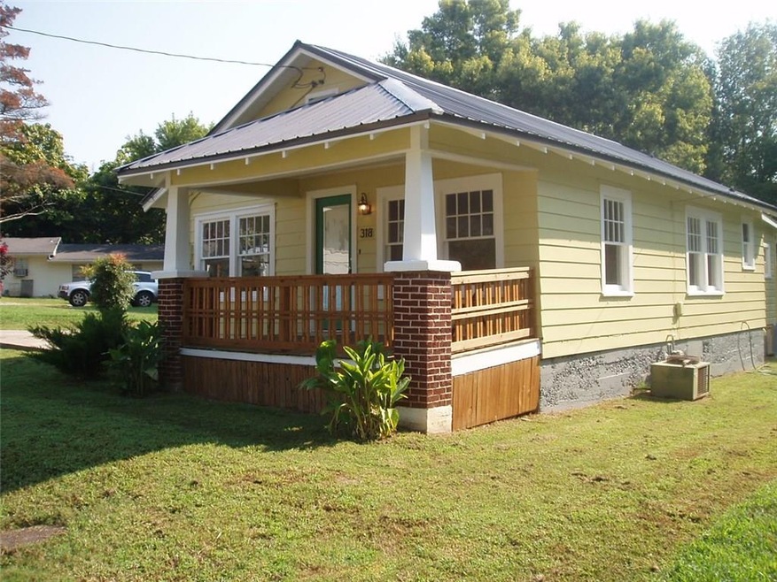 318 S Washington Ave, Fayetteville, AR 72701 - photo 1