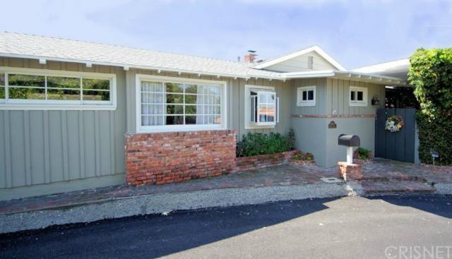 22463 Maycotte Rd, Woodland Hills, CA 91364 - photo 1