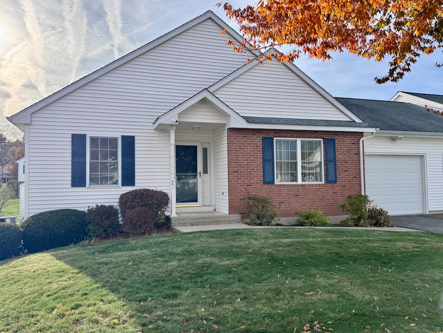 Pending $299,900 • Co-Listing Agent
