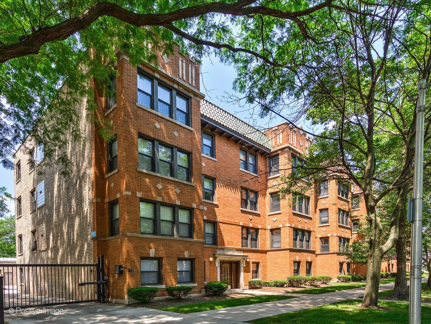 4814 N Hoyne Ave unit 2, Chicago, IL 60625 - photo 1