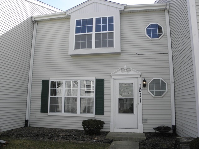 1911 Cherrywood Ct, Joliet, IL 60435 - photo 1