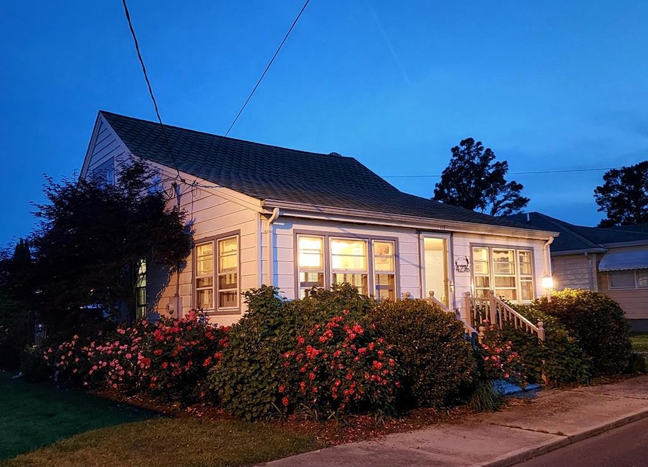 4276 Anderton Ave, Chincoteague Island, VA 23336 - photo 1