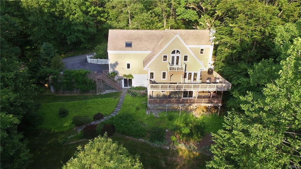 150 Park View Rd N, Pound Ridge, NY 10576 - photo 1