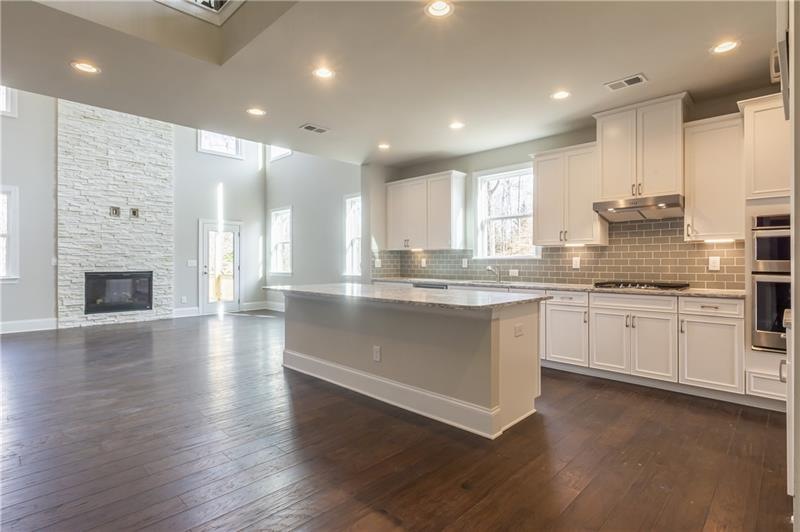 1811 Goodhearth Dr NE, Marietta, GA 30066 - photo 1