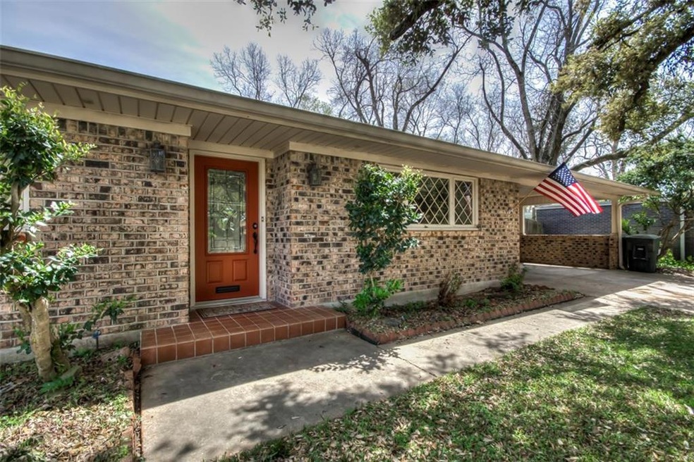 5739 Lovers Lane