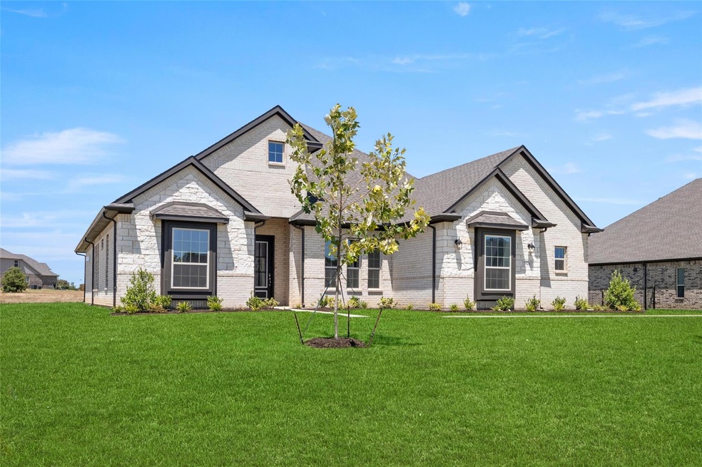 7021 Valley View Dr, Joshua, TX 76058 - photo 1