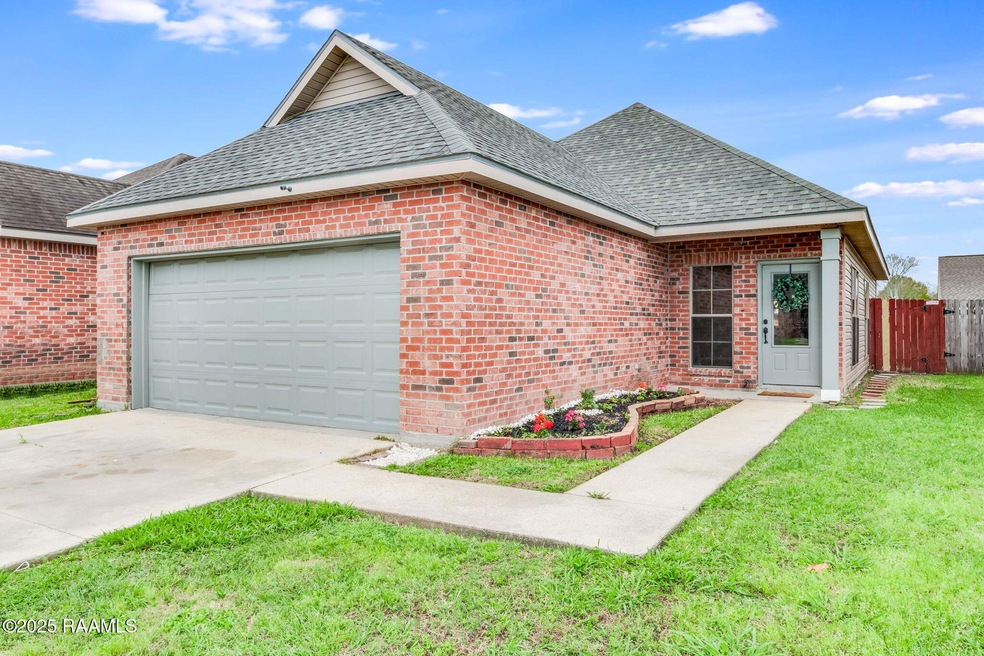 1-web-or-mls-406 Common Pointes Dr-15
