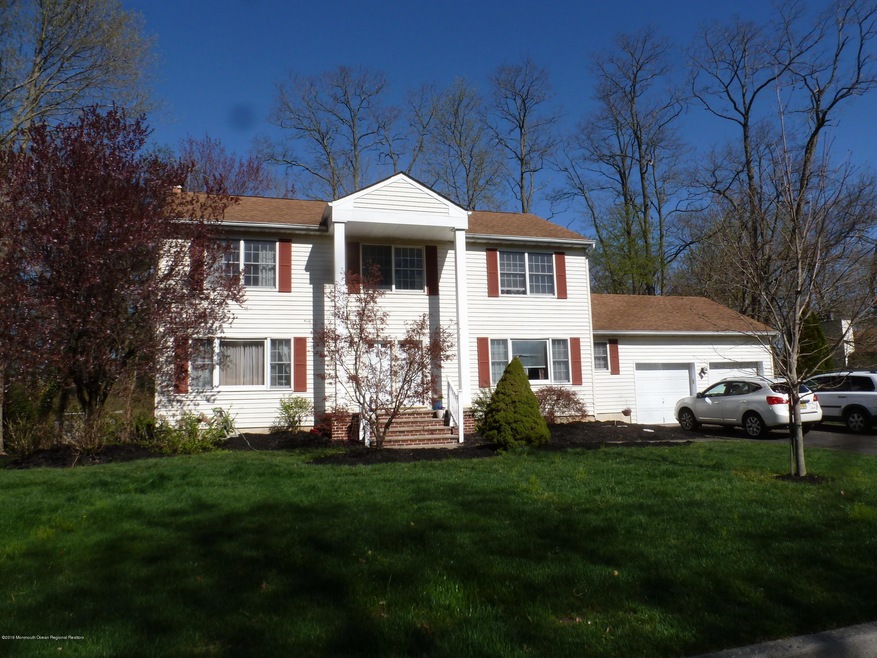 4 Bd, 2 1/2 Bath Center Hall Colonial