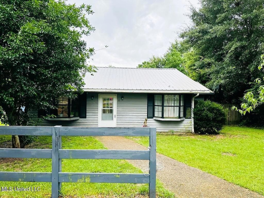 8 Chisholm Trail, Wiggins, MS 39577 - photo 1