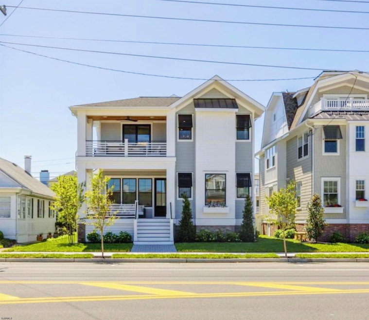 Sold $2,950,000 • Co-Listing Agent