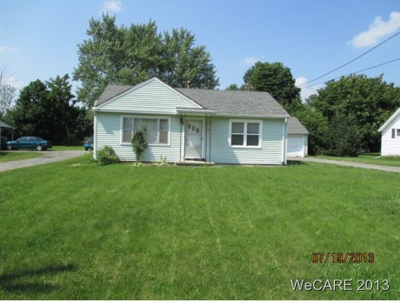 2242 Arcadia Ave, Lima, OH 45805 - photo 1