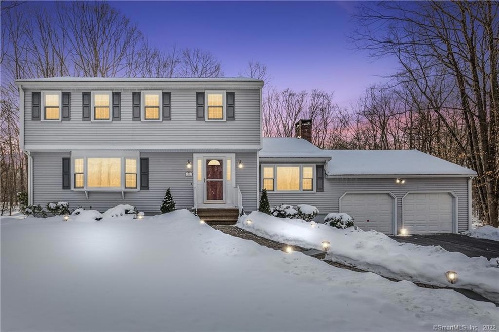 84 Oakwood Dr, Madison, CT 06443 - photo 1