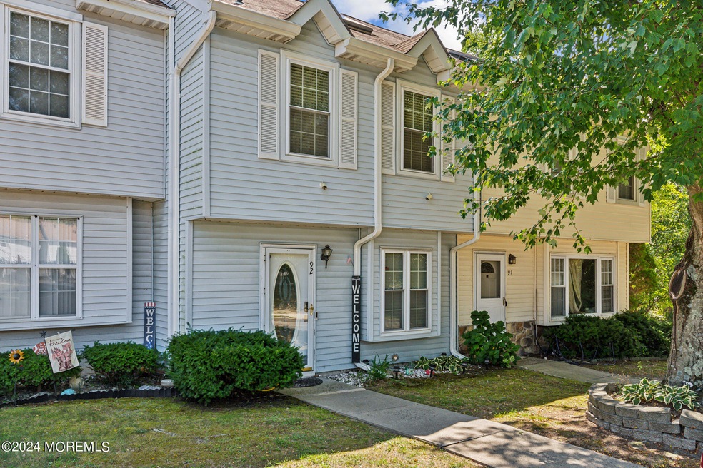 92_Rita_Ln_Jackson_Township_NJ_08527_USA