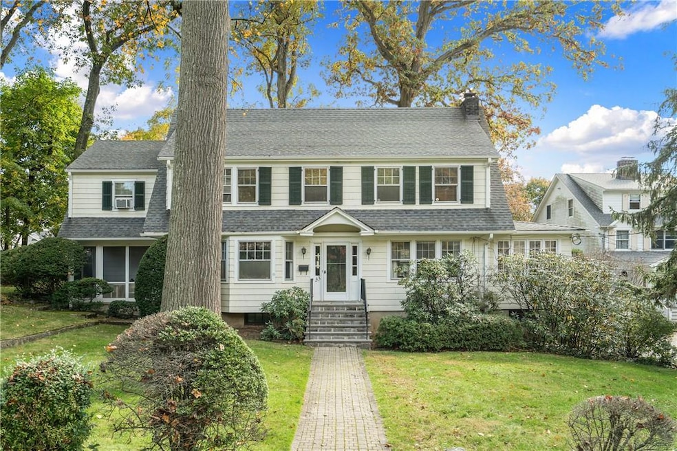 33 Rockland Ave, Larchmont, NY 10538 - photo 1
