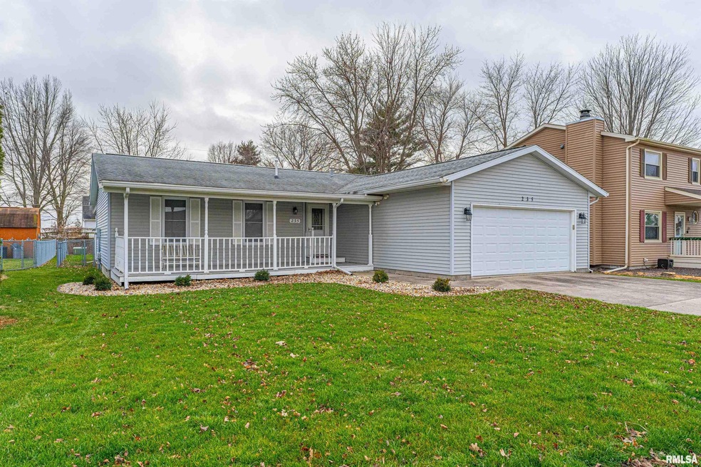 235 Heritage Ave, Lincoln, IL 62656 - photo 1