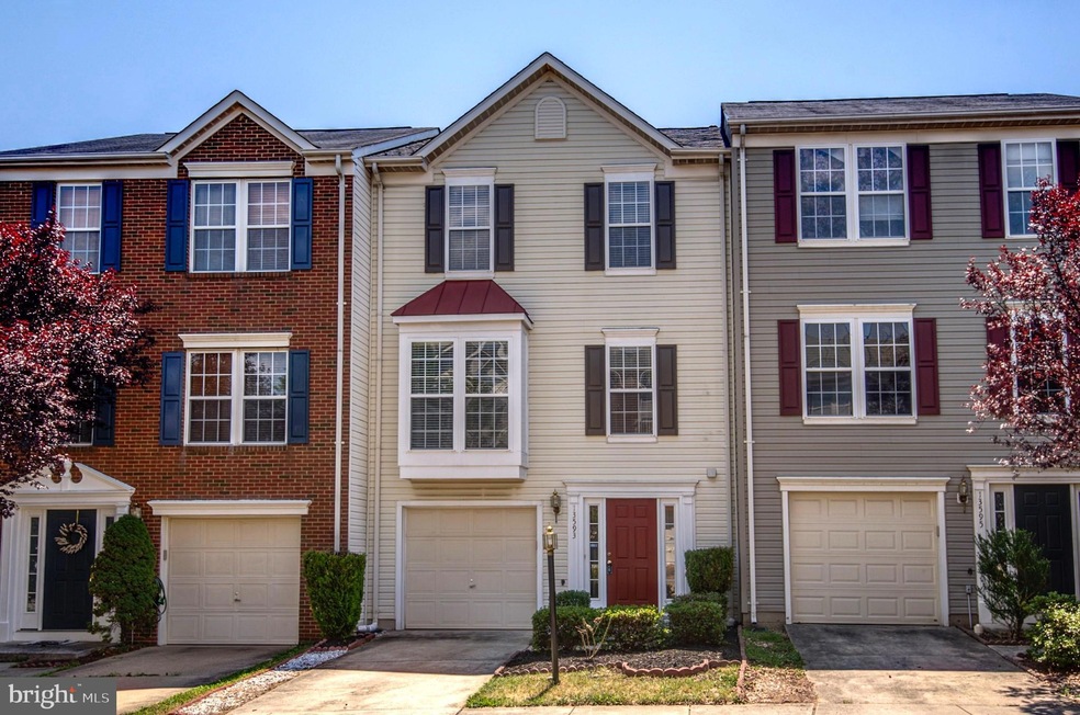 13593 Bathgate Dr, Herndon, VA 20171 - photo 1