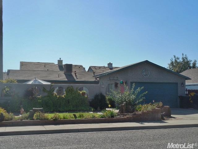 300 Odessa Way, Oakdale, CA 95361 - photo 1