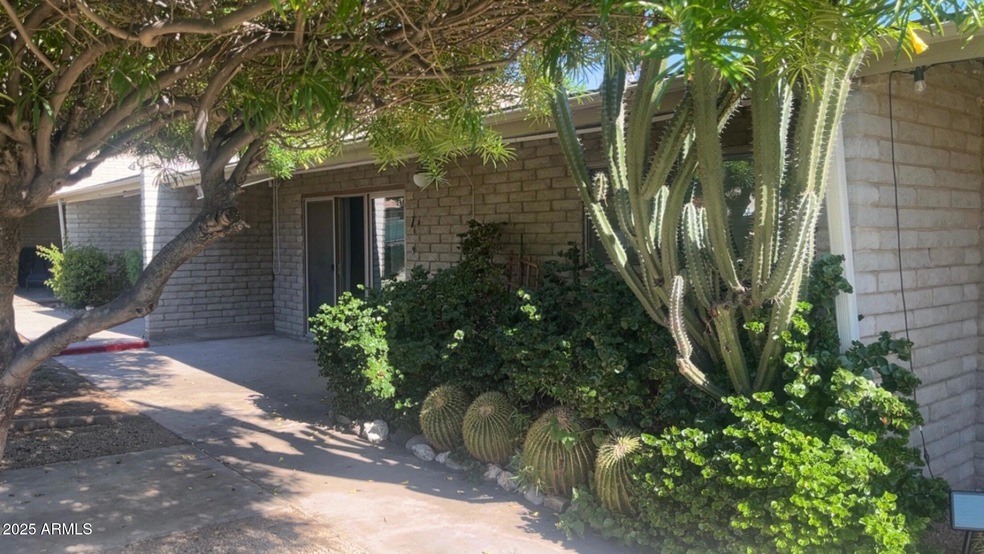 3635 E Turney Ave unit 7, Phoenix, AZ 85018 - photo 1