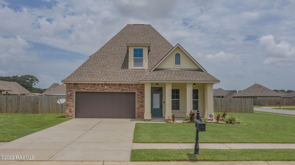 100 Caddo Ct, Lafayette, LA 70506 - photo 1