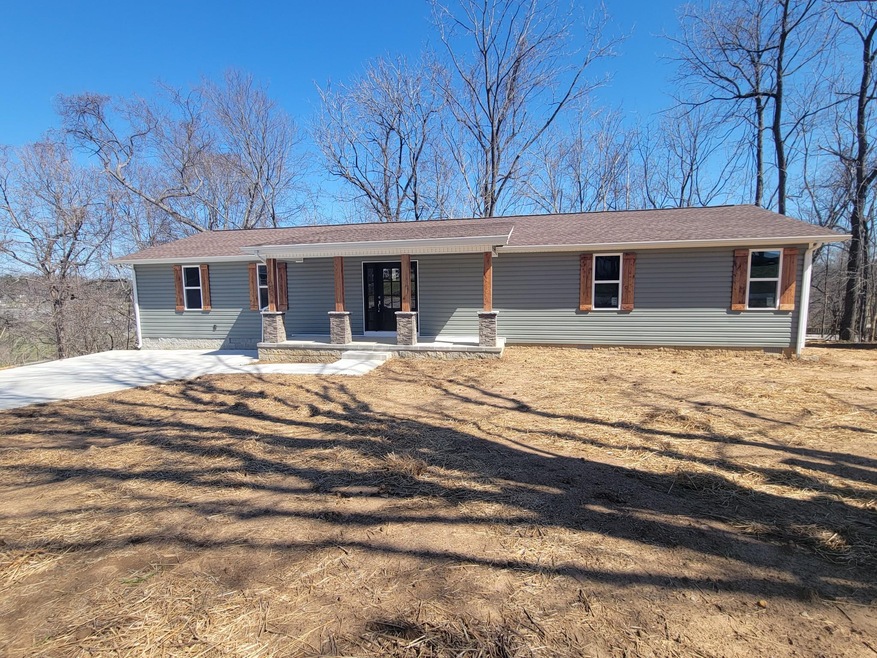 210 Bell St, Manchester, TN 37355 - photo 1