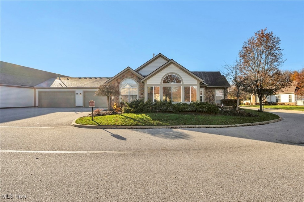 455 Classic Dr, Tallmadge, OH 44278 - photo 1