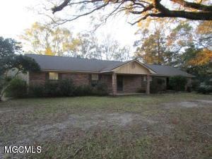 10809 Matthews Rd, Moss Point, MS 39562 - photo 1