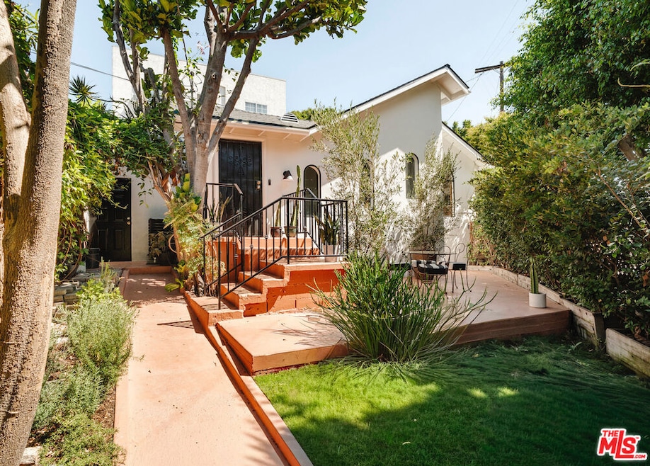 Sold $1,015,000 • Co-Listing Agent