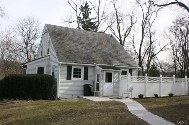 3499 Bath Pike, Bethlehem, PA 18017 - photo 1