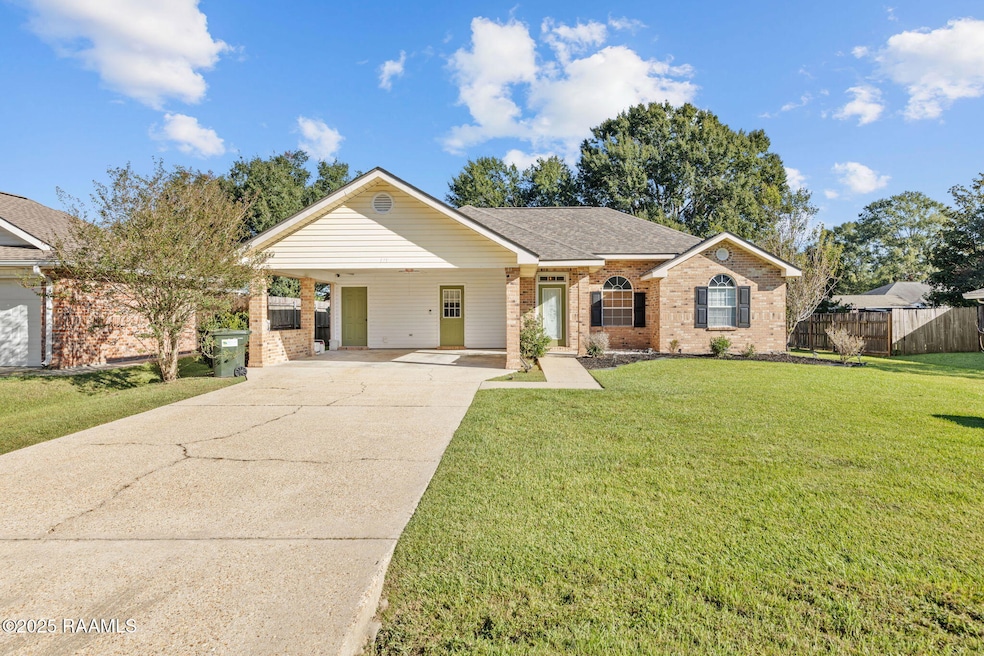 121 Bermuda Cir, Scott, LA 70583 - photo 1