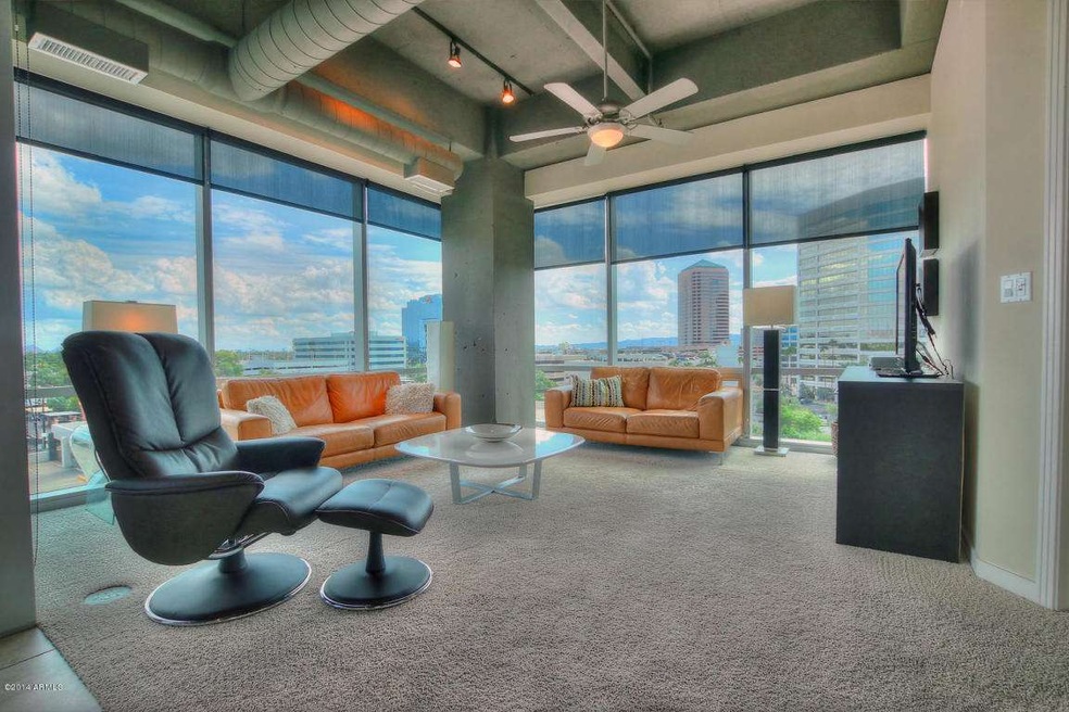 1_E_Lexington_Ave_Unit_503-large-003-Liv